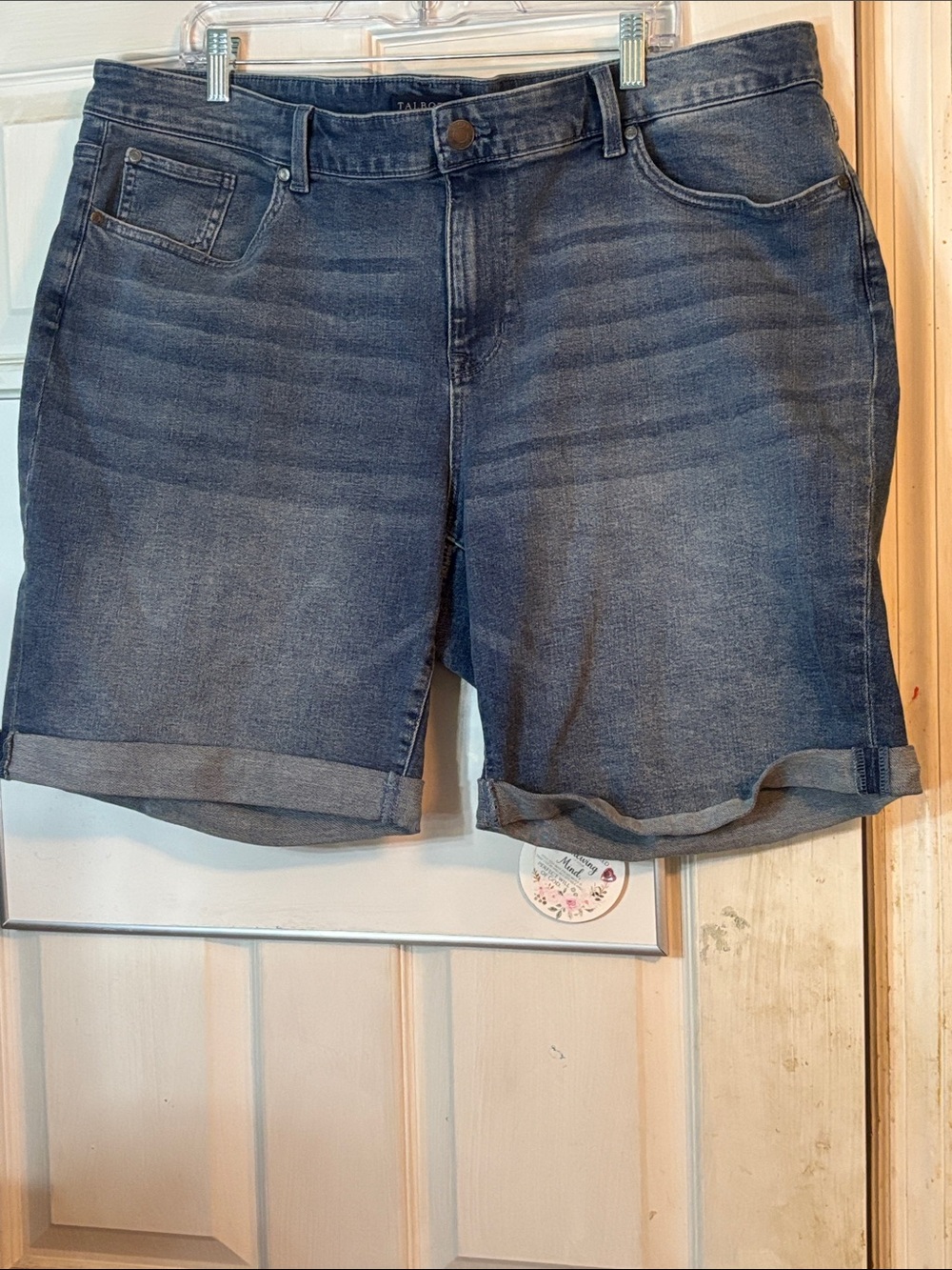 Talbots  Simply Flattering Collection Dark Blue Denim Roll-Cuff Shorts Size 18W